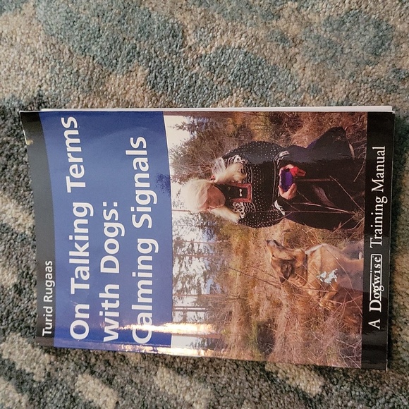 On Talking Terms with Dogs:  Calming Signals - Picture 1 of 2